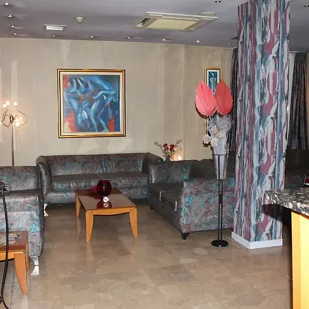 Lydia Hotel