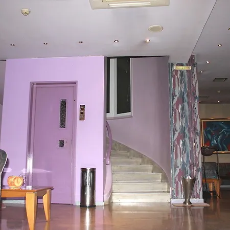 Lydia Hotel 2*